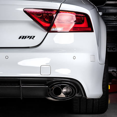 带中央消声器的 APR 中尾 排气系统 - 4.0 TFSI - C7 RS6 和 RS7     CBK0015